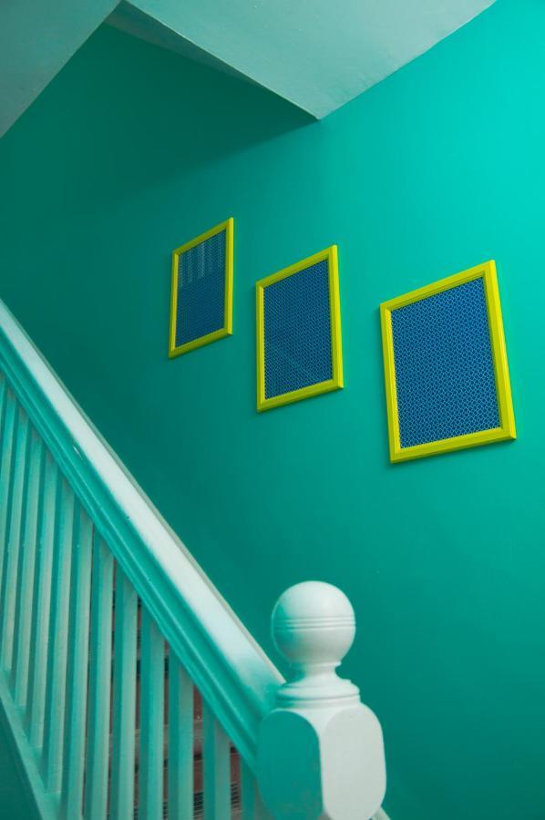 Colour Cube Guest House Toronto Downtown East Exterior foto